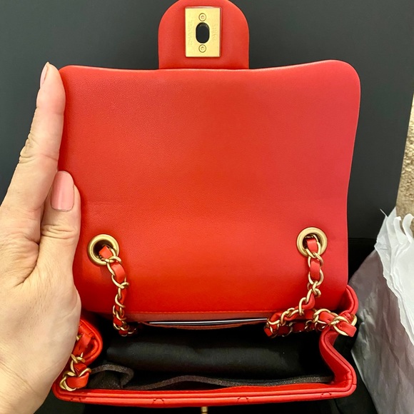Authentic Chanel in the loop mini flap bag SP2020 - Picture 7 of 10
